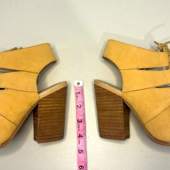 HINGE Drea Open Toe Leather Sandal, Size 5.5 - Picture 7 of 11